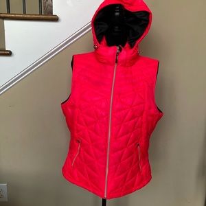 Tek Gear vest with removable hood NWOT